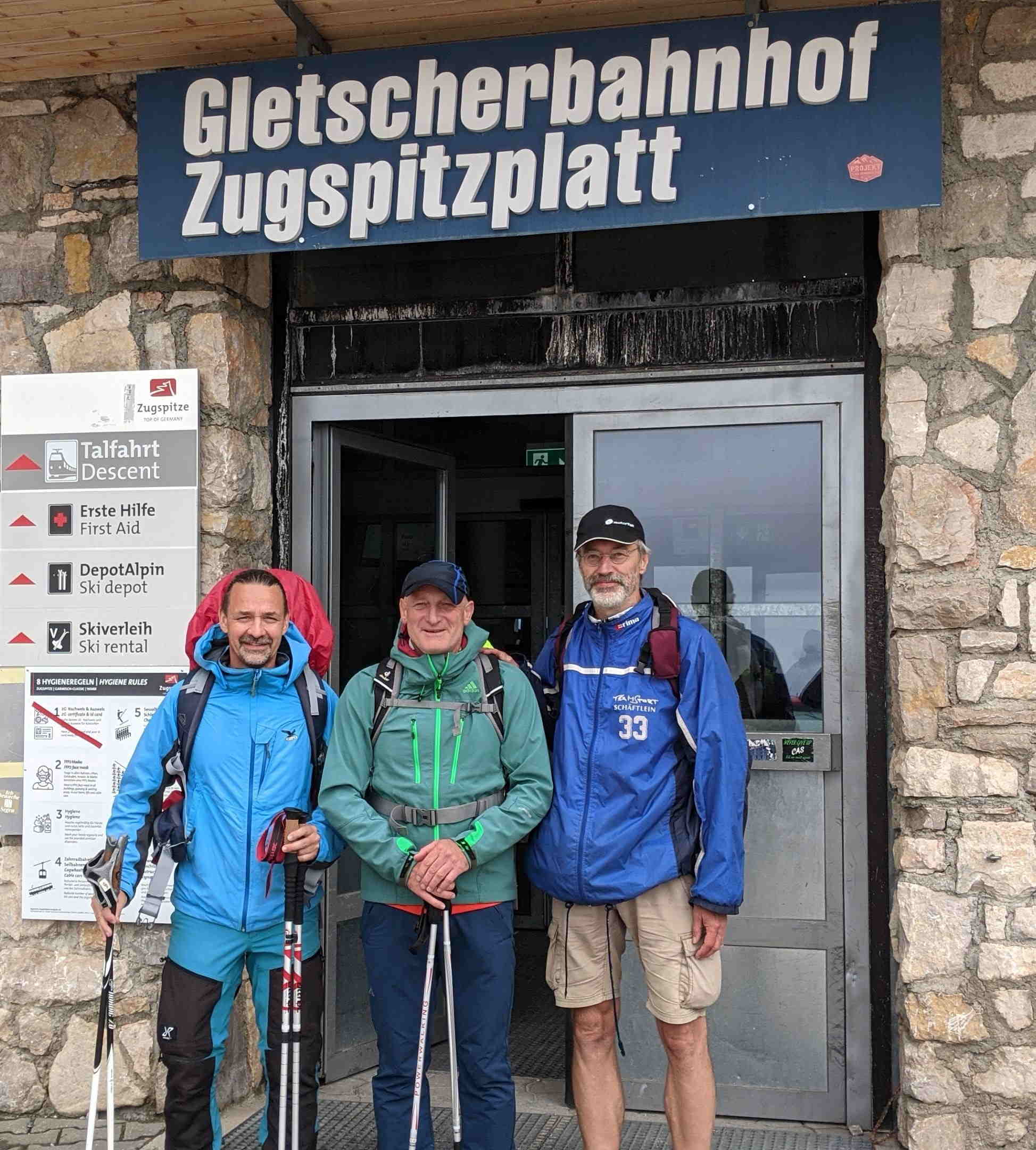 20220726 AH Alpentour Gletscherbahnhof