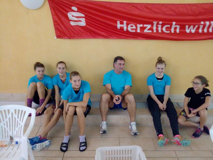 Die Mannschaft beim Einladungsschwimmfest in Eisenach